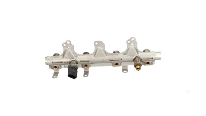 Usagé Système d'injection Audi A4 Avant Quattro (B8) 1.8 TFSI 16V Prix € 35,00 Règlement à la marge proposé par Automaterialen Ronald Morien B.V.