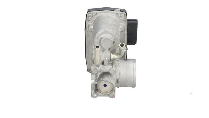 Gebrauchte Drosselklappengehäuse Mitsubishi Space Star (A0) 1.2 12V Preis € 95,00 Margenregelung angeboten von Automaterialen Ronald Morien B.V.