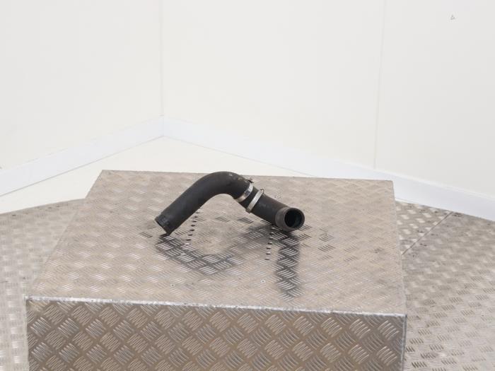 Gebrauchte Turboschlauch Renault Koleos I 2.0 dCi 16V Preis € 59,00 Margenregelung angeboten von Automaterialen Ronald Morien B.V.