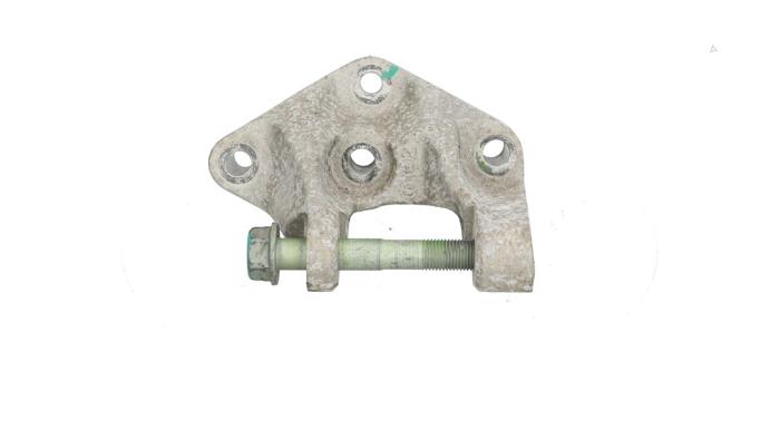 Used Engine mount Renault Koleos II (RZGH) 2.0 dCi Price € 19,00 Inclusive VAT offered by Automaterialen Ronald Morien B.V.