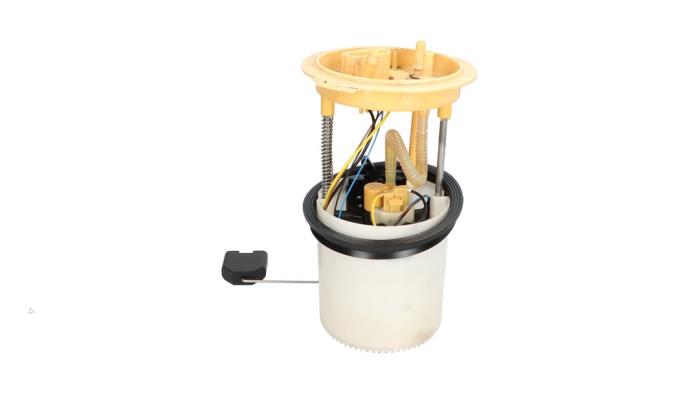 Usagé Pompe à carburant Volkswagen Passat (3C2) 2.0 TDI 16V 140 Prix € 49,00 Règlement à la marge proposé par Automaterialen Ronald Morien B.V.
