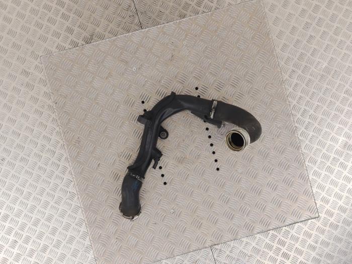 Gebrauchte Intercooler Rohr Volkswagen Passat (3C2) 2.0 TDI 16V 140 Preis € 35,00 Margenregelung angeboten von Automaterialen Ronald Morien B.V.