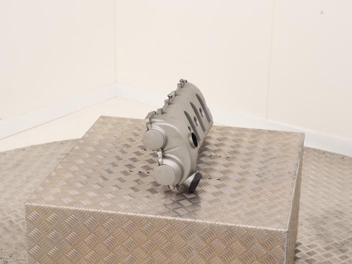 Ventildeckel van een Porsche Cayenne (9PA) 4.5 S V8 32V 2003