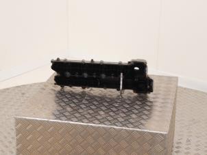 Ventildeckel van een Porsche Cayenne (9PA) 4.5 S V8 32V 2003