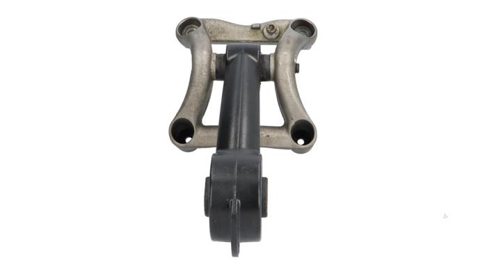 Usagé Support moteur Porsche Cayenne (9PA) 4.5 S V8 32V Prix € 45,00 Règlement à la marge proposé par Automaterialen Ronald Morien B.V.