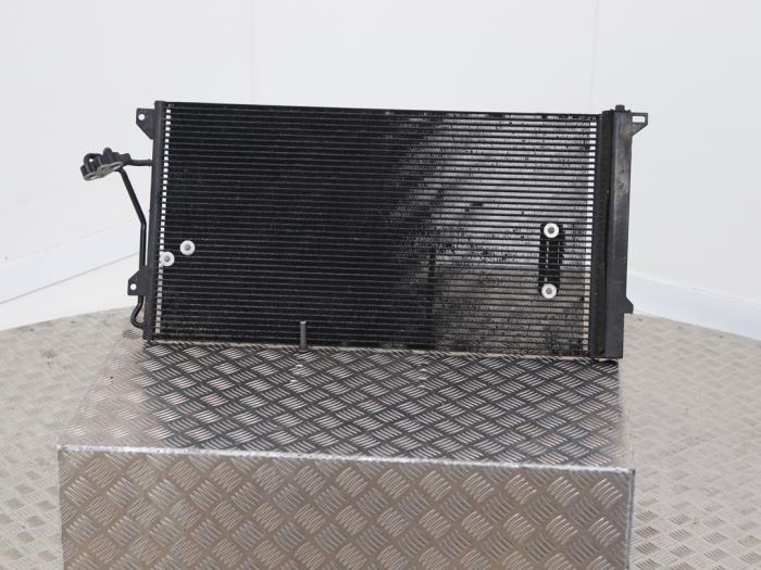 Usagé Condenseur de climatisation Porsche Cayenne (9PA) 4.5 S V8 32V Prix € 30,00 Règlement à la marge proposé par Automaterialen Ronald Morien B.V.