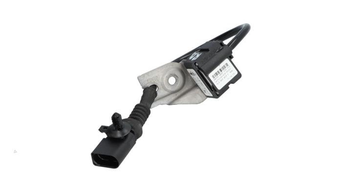 Begagnade ABS-sensor Porsche Cayenne (9PA) 4.5 S V8 32V Pris € 35,00 Marginaltabell erbjuds av Automaterialen Ronald Morien B.V.