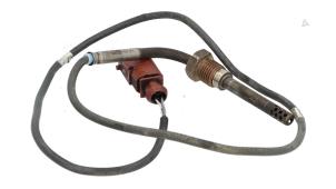 Used Exhaust heat sensor Volkswagen Crafter 2.5 TDI 30/35/50 Price € 48,99 Inclusive VAT offered by Automaterialen Ronald Morien B.V.