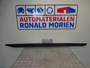 Used Side skirt, left Peugeot 308 (L3/L8/LB/LH/LP) 1.6 BlueHDi 120 Price on request offered by Automaterialen Ronald Morien B.V.