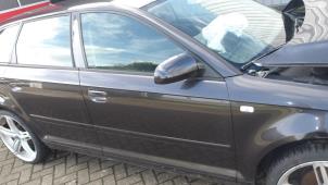 Gebrauchte Tür 4-türig rechts vorne Audi A3 Sportback (8PA) 1.8 TFSI 16V Preis € 95,00 Margenregelung angeboten von Automaterialen Ronald Morien B.V.