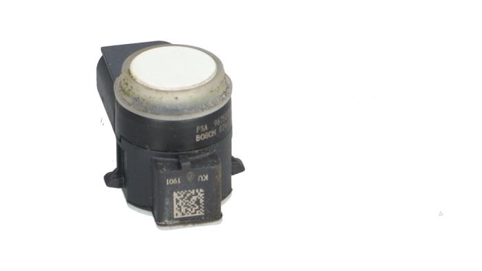 Usados Sensor PDC Peugeot 208 I (CA/CC/CK/CL) 1.2 Vti 12V PureTech 82 Precio € 19,00 Norma de margen ofrecido por Automaterialen Ronald Morien B.V.