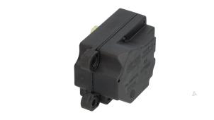 Usados Motor de válvula de calefactor Volvo XC70 (BZ) 2.4 D5 20V AWD Precio € 19,00 Norma de margen ofrecido por Automaterialen Ronald Morien B.V.