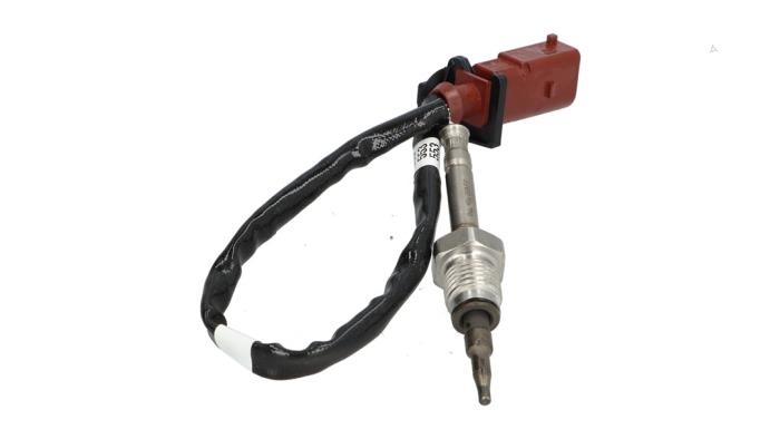 Usagé Sensor température d’échappement Volkswagen Crafter (SY) 2.0 TDI FWD Prix € 25,00 Prix TTC proposé par Automaterialen Ronald Morien B.V.