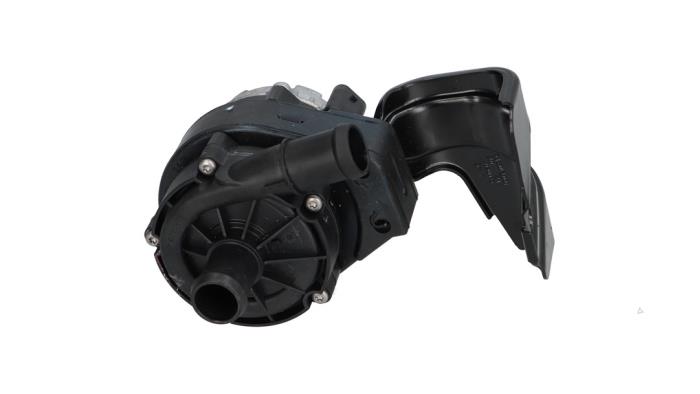 Begagnade Extra vattenpump Volkswagen Golf VIII (CD1) 1.4 eHybrid 16V Pris € 54,99 Inklusive moms erbjuds av Automaterialen Ronald Morien B.V.