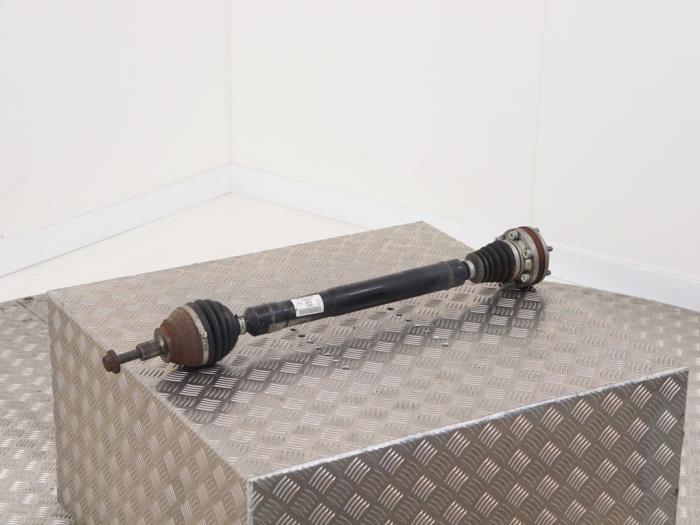 Front drive shafts, right with gearbox code QBN stock