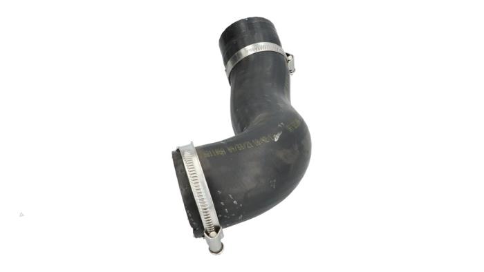 Usagé Tuyau intercooler Audi Q3 (F3B) Prix € 30,00 Prix TTC proposé par Automaterialen Ronald Morien B.V.