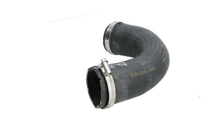 Usagé Tuyau intercooler Audi Q3 (F3B) Prix € 29,00 Prix TTC proposé par Automaterialen Ronald Morien B.V.