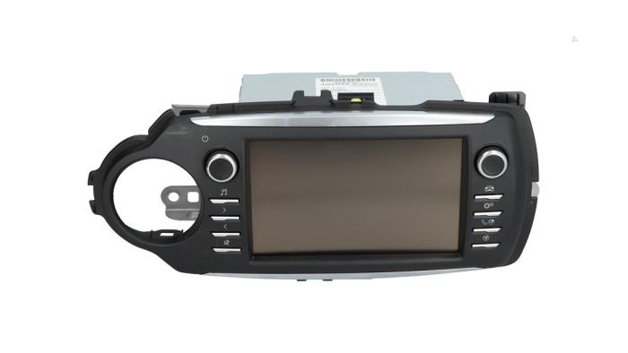 Radio from a Toyota Yaris III (P13) 1.5 16V Hybrid 2019