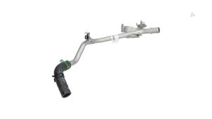 Neuf Tube d'eau Renault Clio V (RJAB) 1.0 TCe 90 12V Bi-Fuel Prix € 25,00 Prix TTC proposé par Automaterialen Ronald Morien B.V.