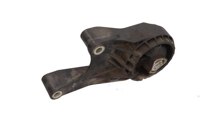 Usagé Support moteur Opel Astra J GTC (PD2/PF2) 1.4 Turbo 16V ecoFLEX 140 Prix € 19,00 Règlement à la marge proposé par Automaterialen Ronald Morien B.V.
