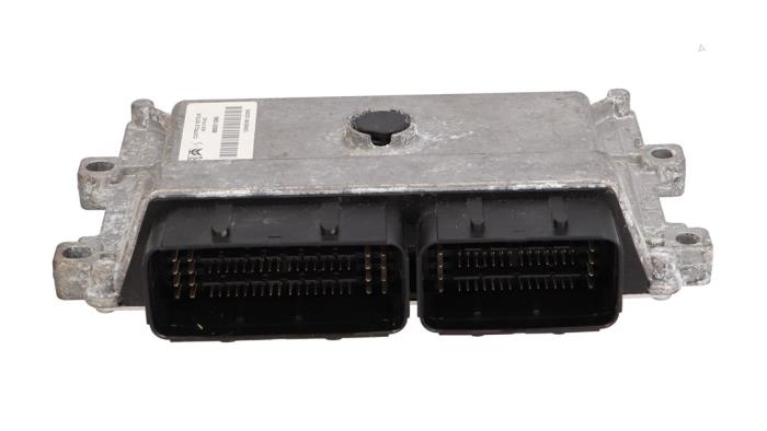 Used Engine management computer Opel Crossland (X) 1.2 12V Price € 149,00 Inclusive VAT offered by Automaterialen Ronald Morien B.V.