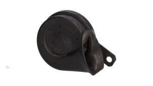 Begagnade Signalhorn Audi TT (8N3) 1.8 T 20V Quattro Pris € 10,00 Marginaltabell erbjuds av Automaterialen Ronald Morien B.V.