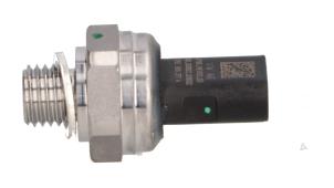 Neuf Capteur de pression d'huile Volkswagen Golf VII (AUA) 1.5 TSI Evo BlueMotion 16V Prix € 48,99 Prix TTC proposé par Automaterialen Ronald Morien B.V.