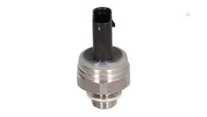 Neuf Capteur de pression d'huile Volkswagen Golf VII (AUA) 1.5 TSI Evo BlueMotion 16V Prix € 48,99 Prix TTC proposé par Automaterialen Ronald Morien B.V.