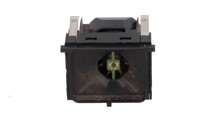 Gebrauchte Temperatursensor innen Volkswagen Phaeton (3D) 6.0 W12 48V 4Motion Preis € 15,00 Margenregelung angeboten von Automaterialen Ronald Morien B.V.