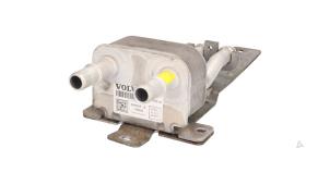Usagé Echangeur de chaleur Volvo V60 I (FW/GW) 2.4 D6 20V AWD Twin Engine Plug-in Hybrid Prix € 40,00 Règlement à la marge proposé par Automaterialen Ronald Morien B.V.