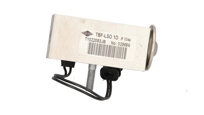 Usagé Valve d'expansion clim Volvo V60 I (FW/GW) 2.4 D6 20V AWD Twin Engine Plug-in Hybrid Prix € 25,00 Règlement à la marge proposé par Automaterialen Ronald Morien B.V.