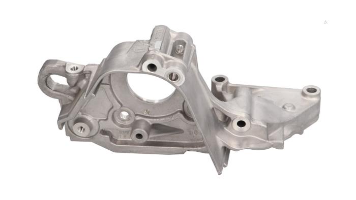 Used Alternator upper bracket Volkswagen Transporter T6 2.0 TDI 150 4Motion Price € 60,50 Inclusive VAT offered by Automaterialen Ronald Morien B.V.