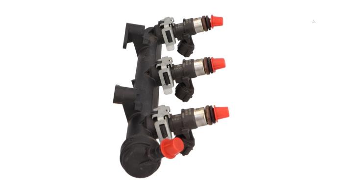 Gebrauchte Kraftstoffverteiler Volkswagen Up! (121) 1.0 12V 60 Preis € 35,00 Margenregelung angeboten von Automaterialen Ronald Morien B.V.