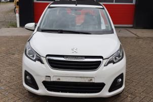 Used Frontscreen Peugeot 108 1.0 12V Price € 145,00 Margin scheme offered by Automaterialen Ronald Morien B.V.