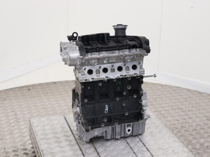 Engine from a Volkswagen Golf V Variant (1K5) 2.0 GTI 16V 2008