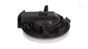 Used Airbag sensor Volkswagen T-Roc 1.5 TSI Evo BMT 16V Price € 19,00 Margin scheme offered by Automaterialen Ronald Morien B.V.