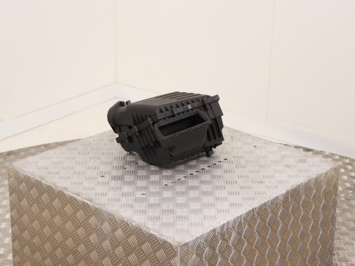 Begagnade Luftfilter Volkswagen Golf VII (AUA) 1.6 TDI 16V Pris € 59,00 Inklusive moms erbjuds av Automaterialen Ronald Morien B.V.