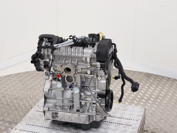 Used Engine Volkswagen Golf VIII (CD1) 1.4 eHybrid 16V Price € 2.359,50 Inclusive VAT offered by Automaterialen Ronald Morien B.V.