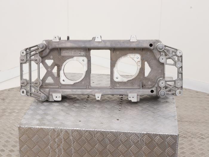 Used Engine mount Ford Usa Mustang Mach-E 98kWh AWD Price € 332,75 Inclusive VAT offered by Automaterialen Ronald Morien B.V.