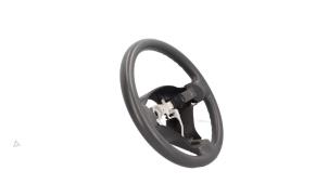 Usados Volante Peugeot 107 1.0 12V Precio € 25,00 Norma de margen ofrecido por Automaterialen Ronald Morien B.V.