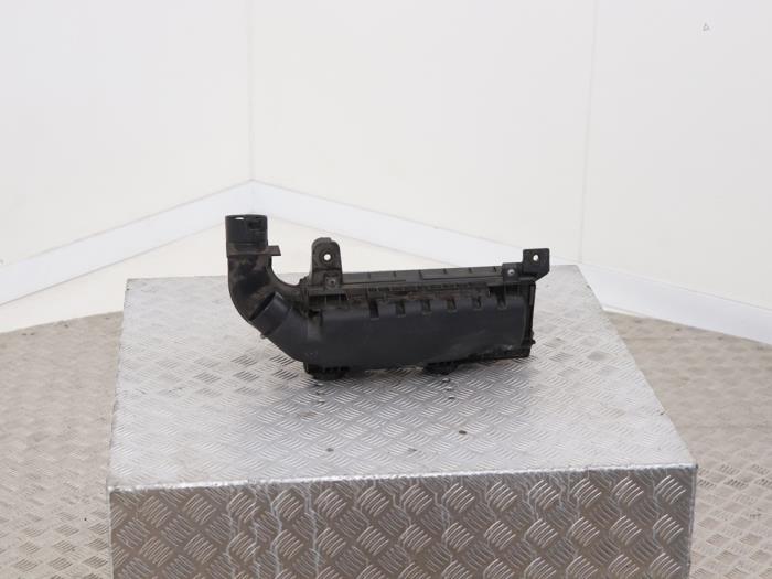 Begagnade Luftfilter Peugeot 308 SW (L4/L9/LC/LJ/LR) 1.2 12V e-THP PureTech 110 Pris € 34,99 Inklusive moms erbjuds av Automaterialen Ronald Morien B.V.