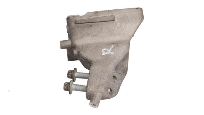 Used Engine mount Mercedes S AMG (C217) 5.5 S-63 AMG V8 32V Biturbo 4-Matic Price € 75,00 Margin scheme offered by Automaterialen Ronald Morien B.V.