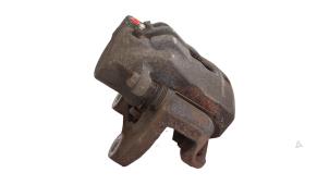 Usados Pinza de freno derecha delante Opel Astra J GTC (PD2/PF2) 2.0 CDTI 16V ecoFLEX Precio € 35,00 Norma de margen ofrecido por Automaterialen Ronald Morien B.V.