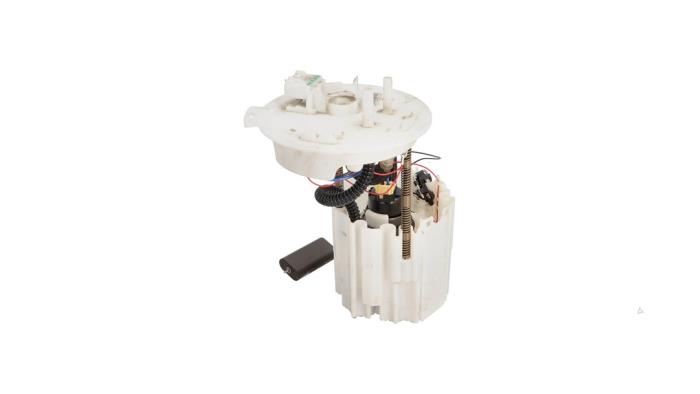 Usagé Pompe d'injection Opel Astra J GTC (PD2/PF2) 2.0 CDTI 16V ecoFLEX Prix € 75,00 Règlement à la marge proposé par Automaterialen Ronald Morien B.V.