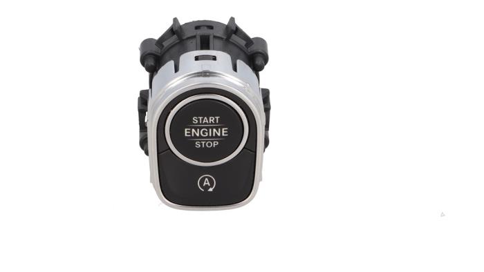 Usagé Commande start/stop Mercedes B (W247) 2.0 B-200d Prix € 15,00 Règlement à la marge proposé par Automaterialen Ronald Morien B.V.