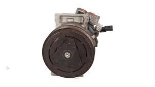Usagé Pompe clim Renault Clio IV (5R) 0.9 Energy TCE 90 12V Prix € 95,00 Règlement à la marge proposé par Automaterialen Ronald Morien B.V.