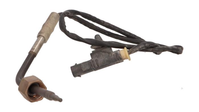 Usagé Sensor température d’échappement Mercedes B (W247) 2.0 B-200d Prix € 35,00 Règlement à la marge proposé par Automaterialen Ronald Morien B.V.