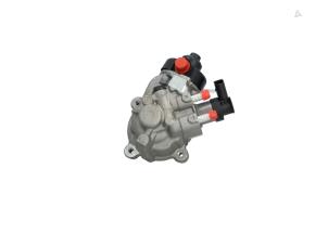 Used Mechanical fuel pump Volkswagen Passat (3G2) 2.0 TDI 16V 110 Price € 574,75 Inclusive VAT offered by Automaterialen Ronald Morien B.V.