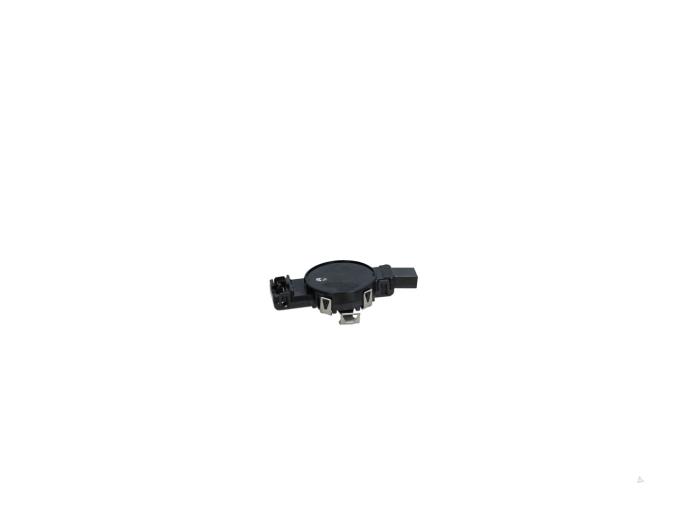 Begagnade Regnsensor Audi Q2 (GAB/GAG) 1.5 35 TFSI 16V Pris € 85,00 Marginaltabell erbjuds av Automaterialen Ronald Morien B.V.