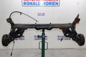 Używane Os tylna napedu na przednie kola Peugeot 107 1.0 12V Cena € 99,00 Procedura marży oferowane przez Automaterialen Ronald Morien B.V.